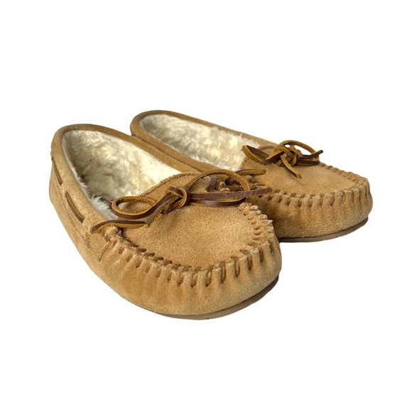 Minnetonka‎ Slippers Leather Suede Women’s 6 M Faux Fur Lining Indoor Outdoor - Picture 1 of 10